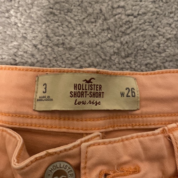 Coral Hollister Short-Short Low-Rise Shorts - Picture 3 of 3